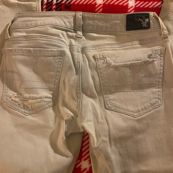 American Eagle Distressed Skinny Jeans 2 - Picture 4 of 4